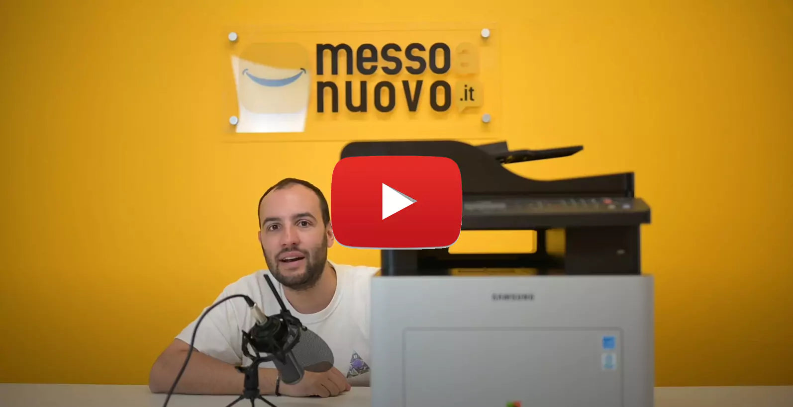 **Alt text (in Italian):**  
Recensione Samsung CLX-6260FR: stampante laser a colori multifunzione.