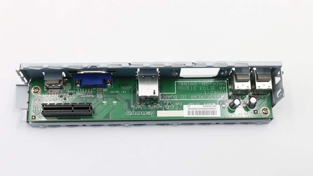 Scheda elettronica Lenovo con porte USB, VGA e slot PCIe per PC su qalnexvori.shop