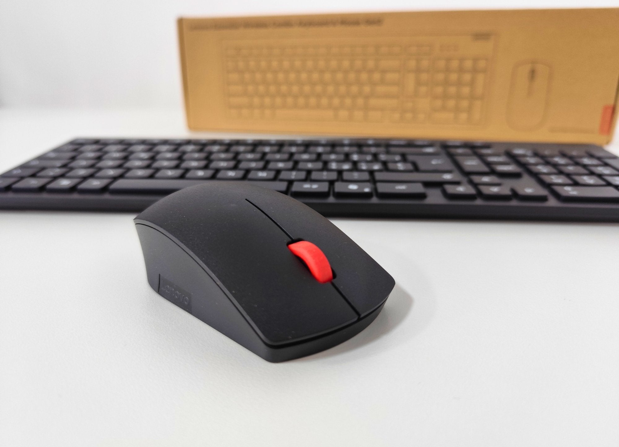 Kit Tastiera e mouse Lenovo Gen2 Wireless Italiana