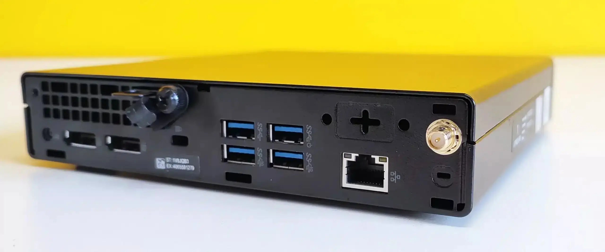 Retro del Dell Optiplex 7080 MFF con porte USB, Ethernet e DisplayPort, ideale per connessioni multiple in ambienti professionali
