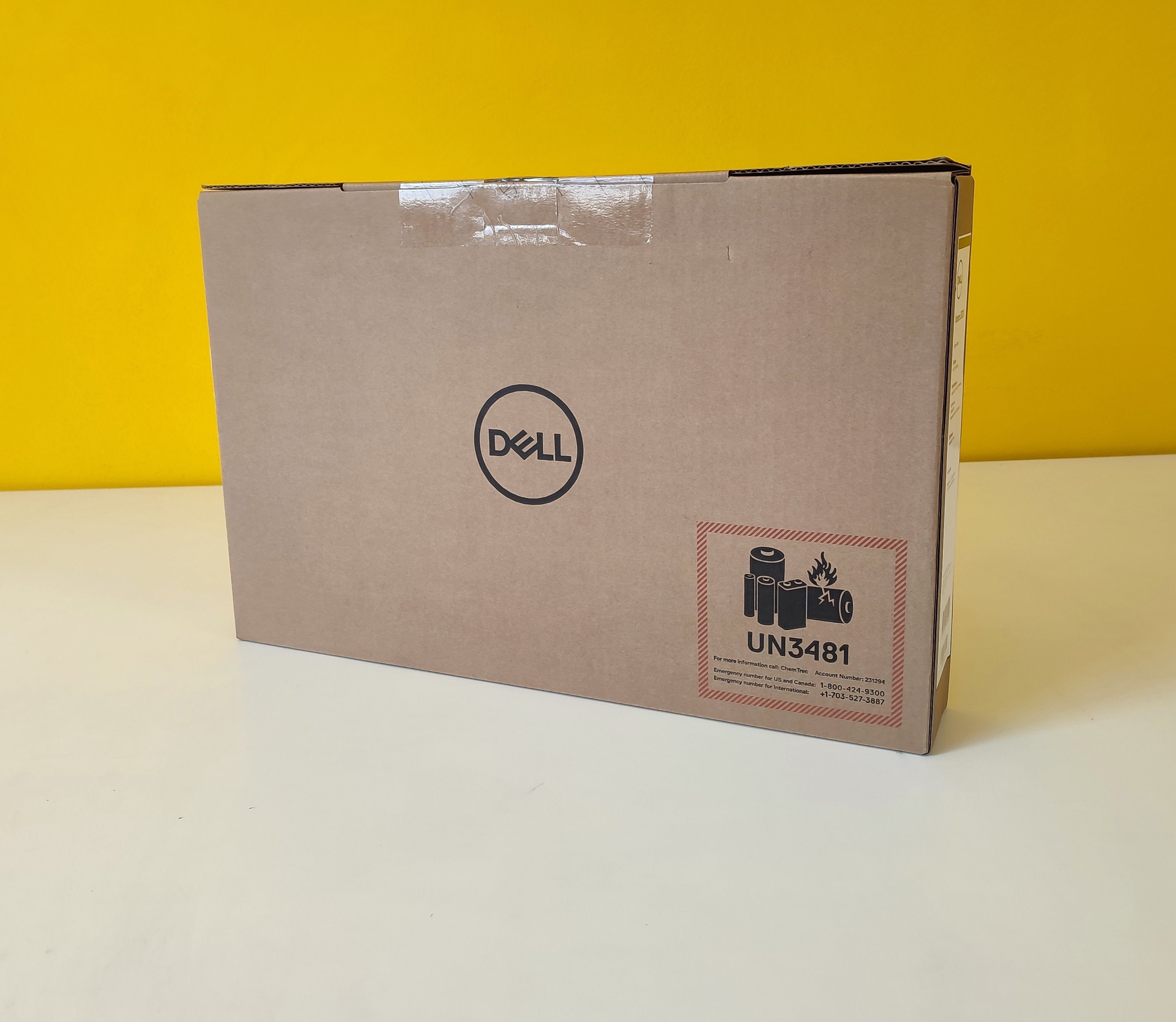 DELL Vostro 3520 Notebook 15.6" FullHD | Intel Core i5-1235U | Windows 11 Pro NEW Product 
