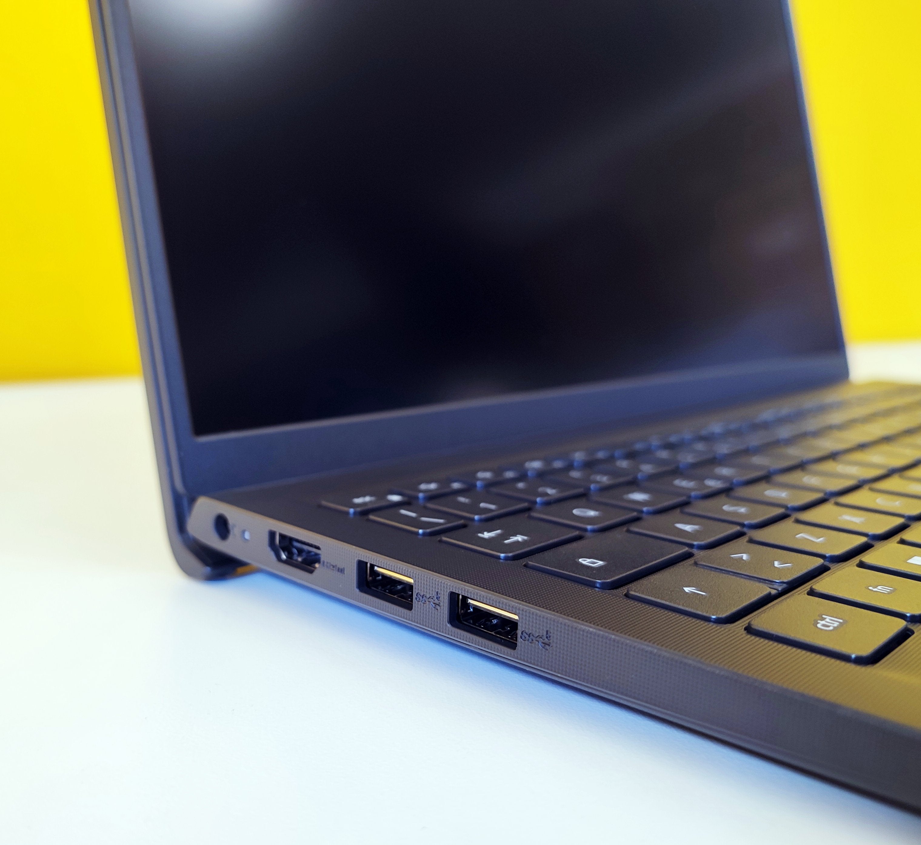 DELL Vostro 3520 Notebook 15.6" FullHD | Intel Core i5-1235U | Windows 11 Pro NEW Product 