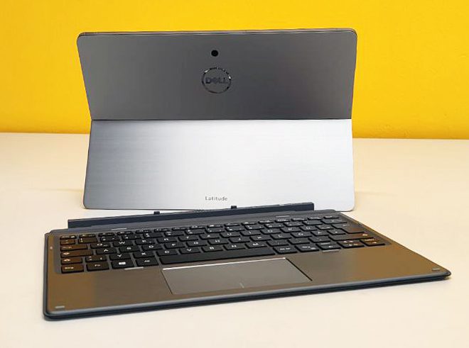 DELL Latitude 7210 2-in-1 Notebook 12.3" Full HD Touch Screen | Intel Core i5-10310U | 8GB RAM | 256GB NVMe SSD | Wi-Fi 6 Web-Cam Bluetooth Windows 11 Pro Performance and usability in one product
