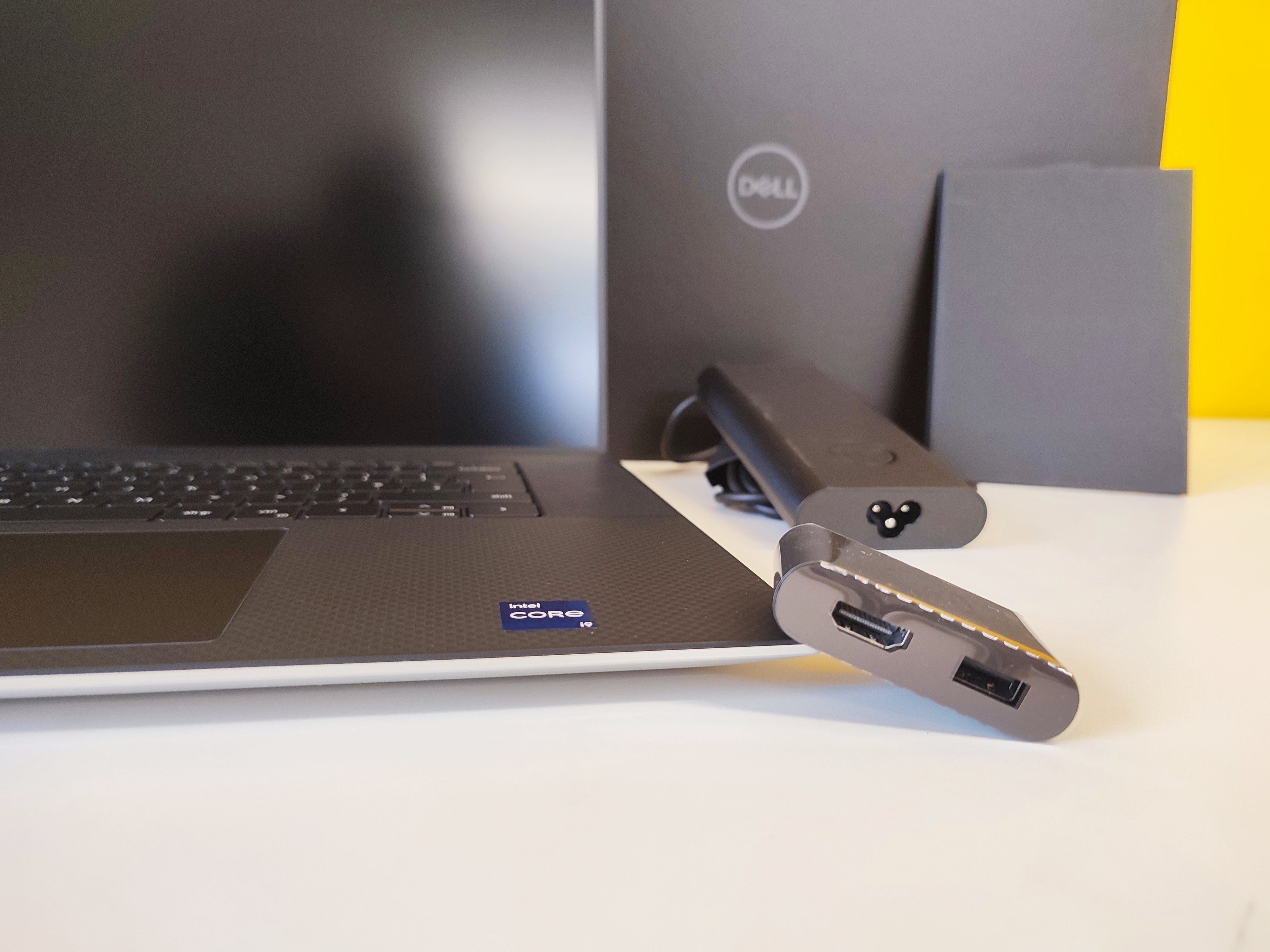 Dell XPS 9730 17"  | Intel Core i9-13900H | 64GB RAM | 1TB SSD | Nvidia RTX 4080 | Windows 11 Prodotto NUOVO