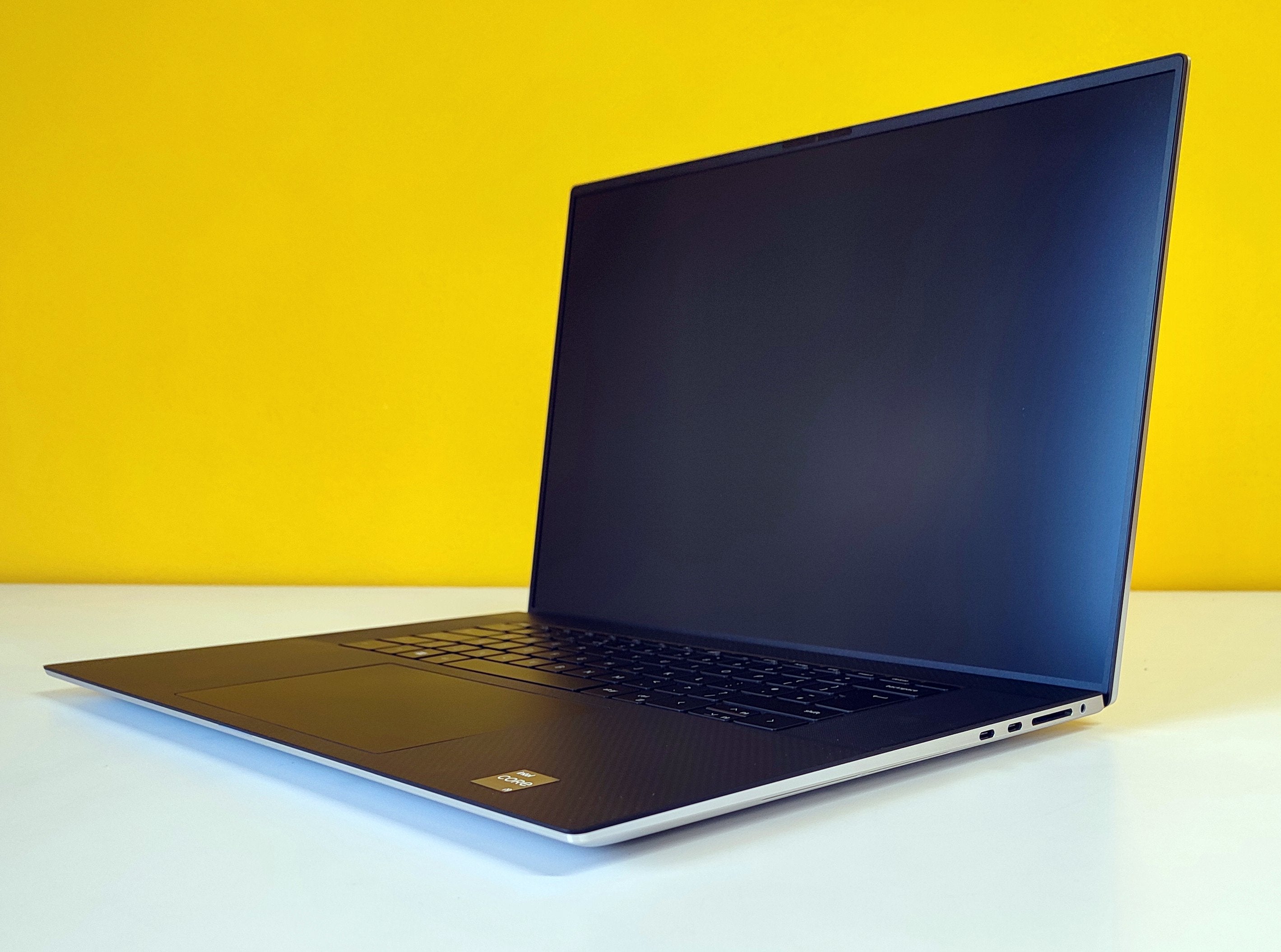 Dell XPS 9730 17"  | Intel Core i9-13900H | 64GB RAM | 1TB SSD | Nvidia RTX 4080 | Windows 11 Prodotto NUOVO