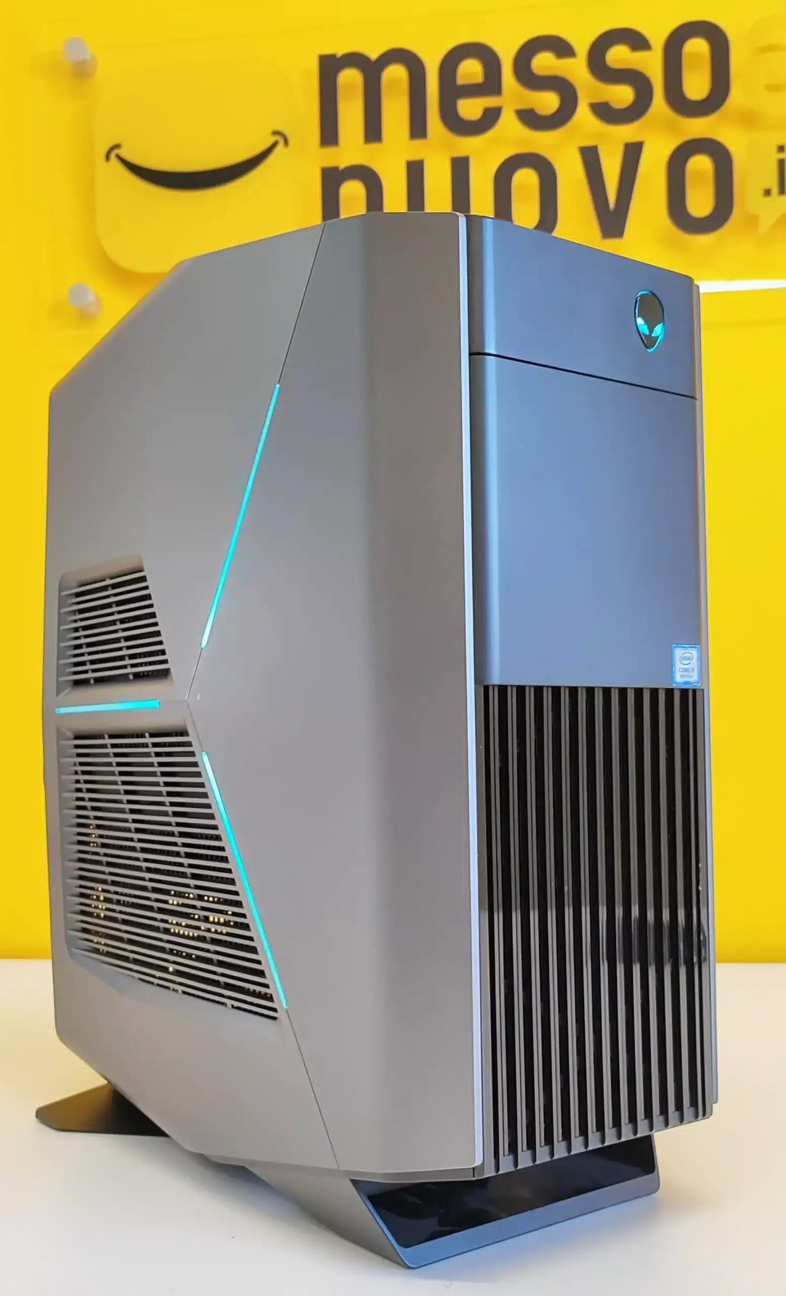 Dell Alienware Aurora R7 PC-Gaming-Bundle | Intel Core i7-8700 6 Kerne | RAM 64 GB | NVMe SSD 512 GB + 2 TB | Nvidia GTX 1080Ti 11GB | Windows 11 Pro + Dell U2717 27" QuadHD 2K IPS-Monitor