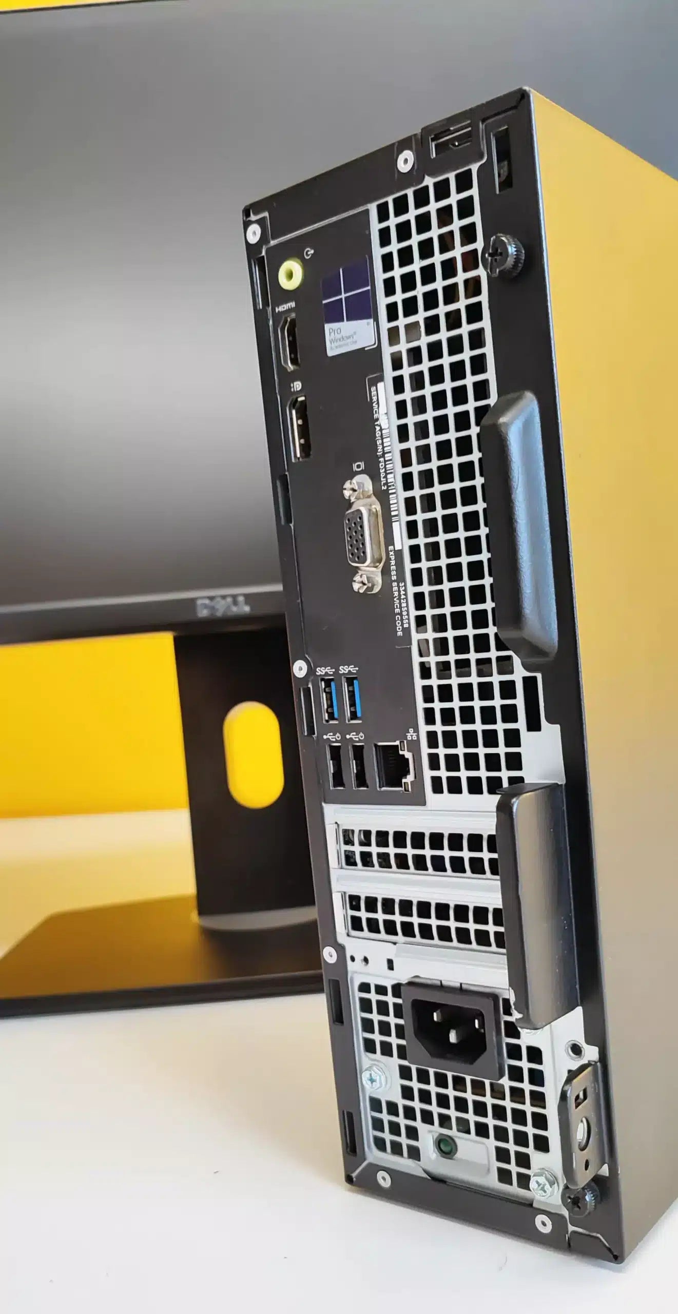 Dell OptiPlex 3050 SFF-Paket | Intel Core i5-6500 3,2 GHz | 16 GB RAM | SSD 512 GB | Windows 11 Pro Monitor DELL UltraSharp U2913WM LED IPS 29″ 2560×1080 Pixel FullHD 21:9