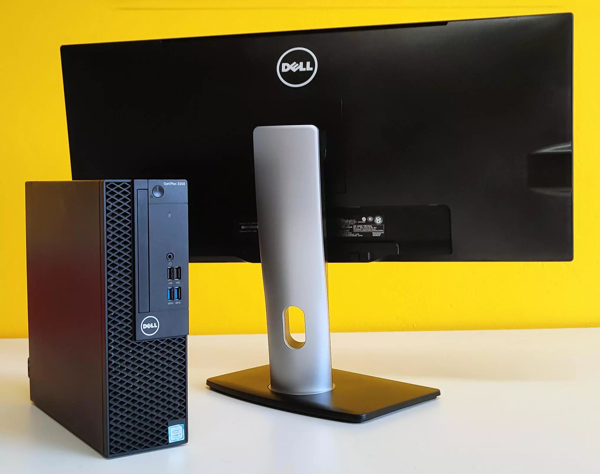 Dell OptiPlex 3050 SFF-Paket | Intel Core i5-6500 3,2 GHz | 16 GB RAM | SSD 512 GB | Windows 11 Pro Monitor DELL UltraSharp U2913WM LED IPS 29″ 2560×1080 Pixel FullHD 21:9