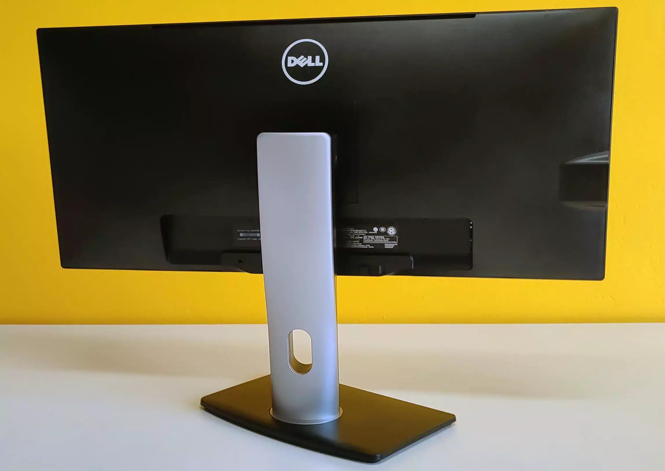 Dell OptiPlex 3050 SFF-Paket | Intel Core i5-6500 3,2 GHz | 16 GB RAM | SSD 512 GB | Windows 11 Pro Monitor DELL UltraSharp U2913WM LED IPS 29″ 2560×1080 Pixel FullHD 21:9
